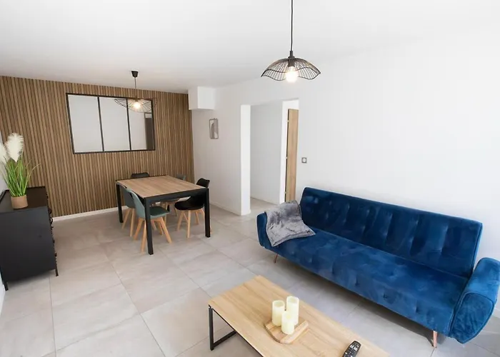 De Charme Avec Extérieur Bresles